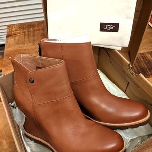 Ugg Amal Leather Wedge Ankle Boots
